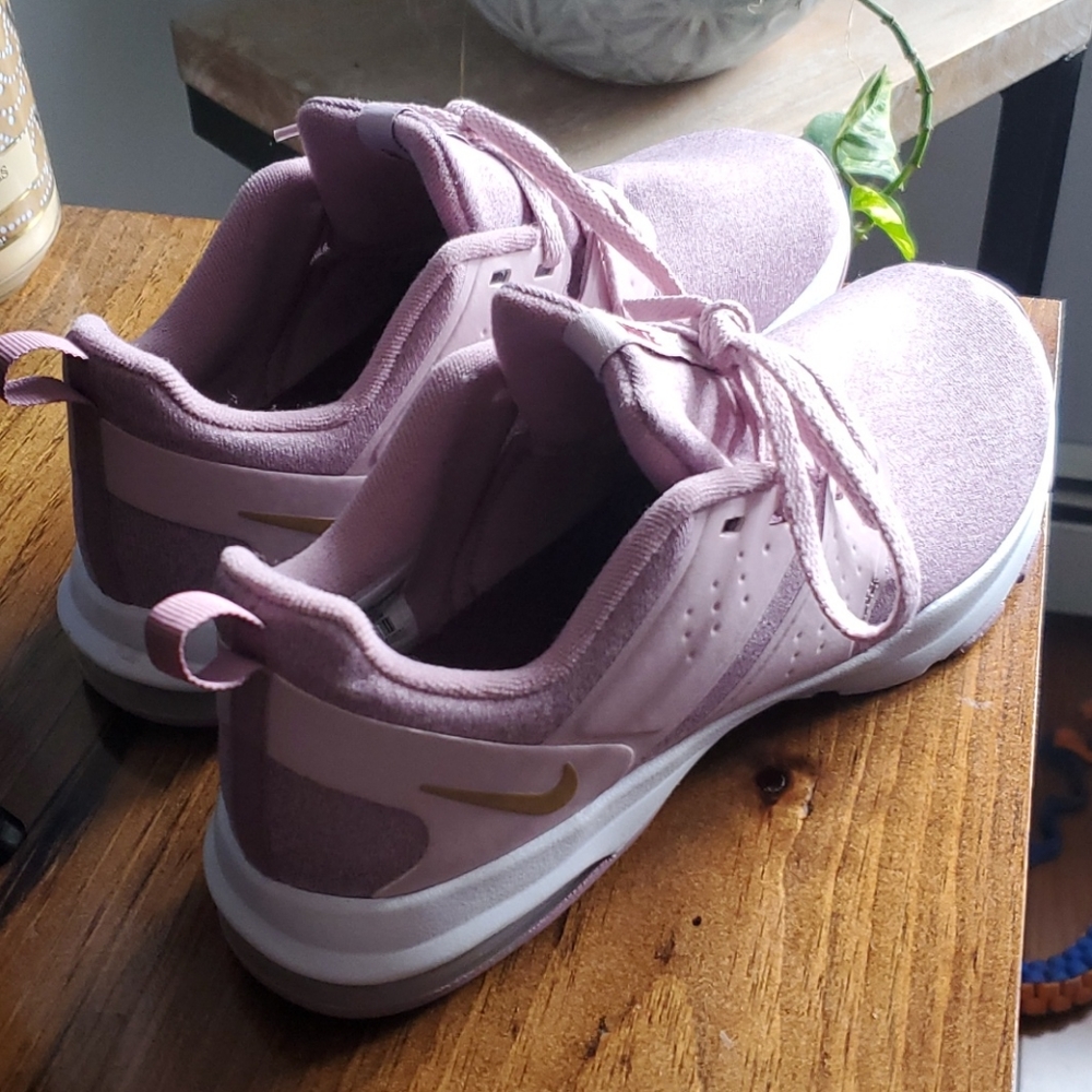 Womens Nike sneakers